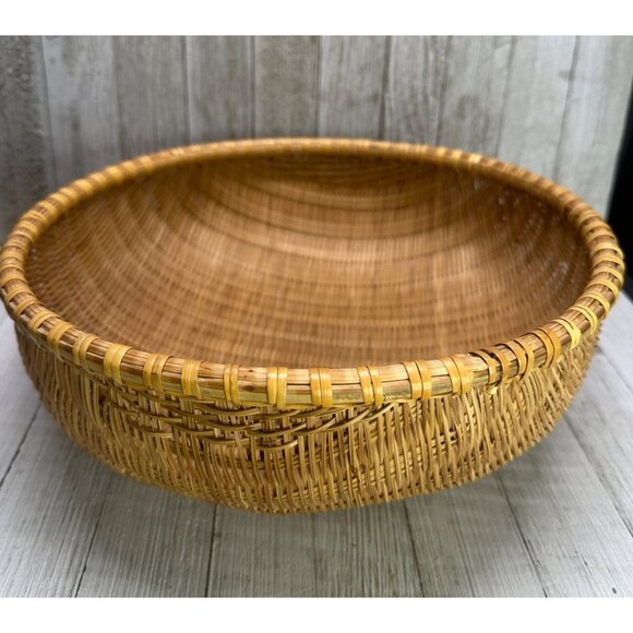 Vtg Wooven Winnowing Fruit Vegetable Basket 12" Diameter Wicker 4.5" Tall - Picture 1 of 6